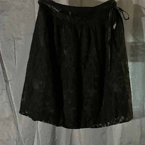 PETER NYGARD BLACK LACE SKIRT - Picture 1 of 1